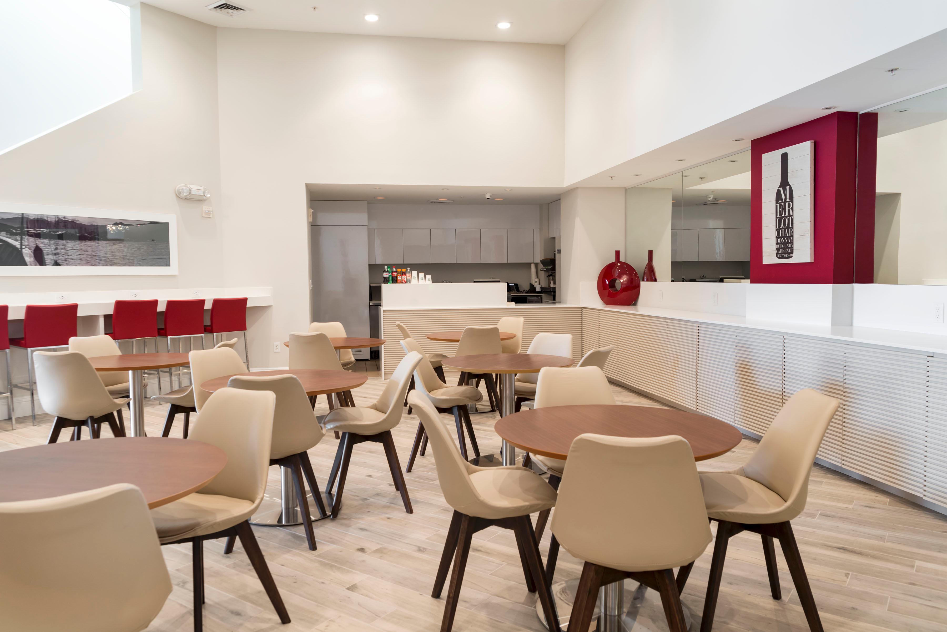 The Point Hotel & Suites Universal Орландо Екстериор снимка