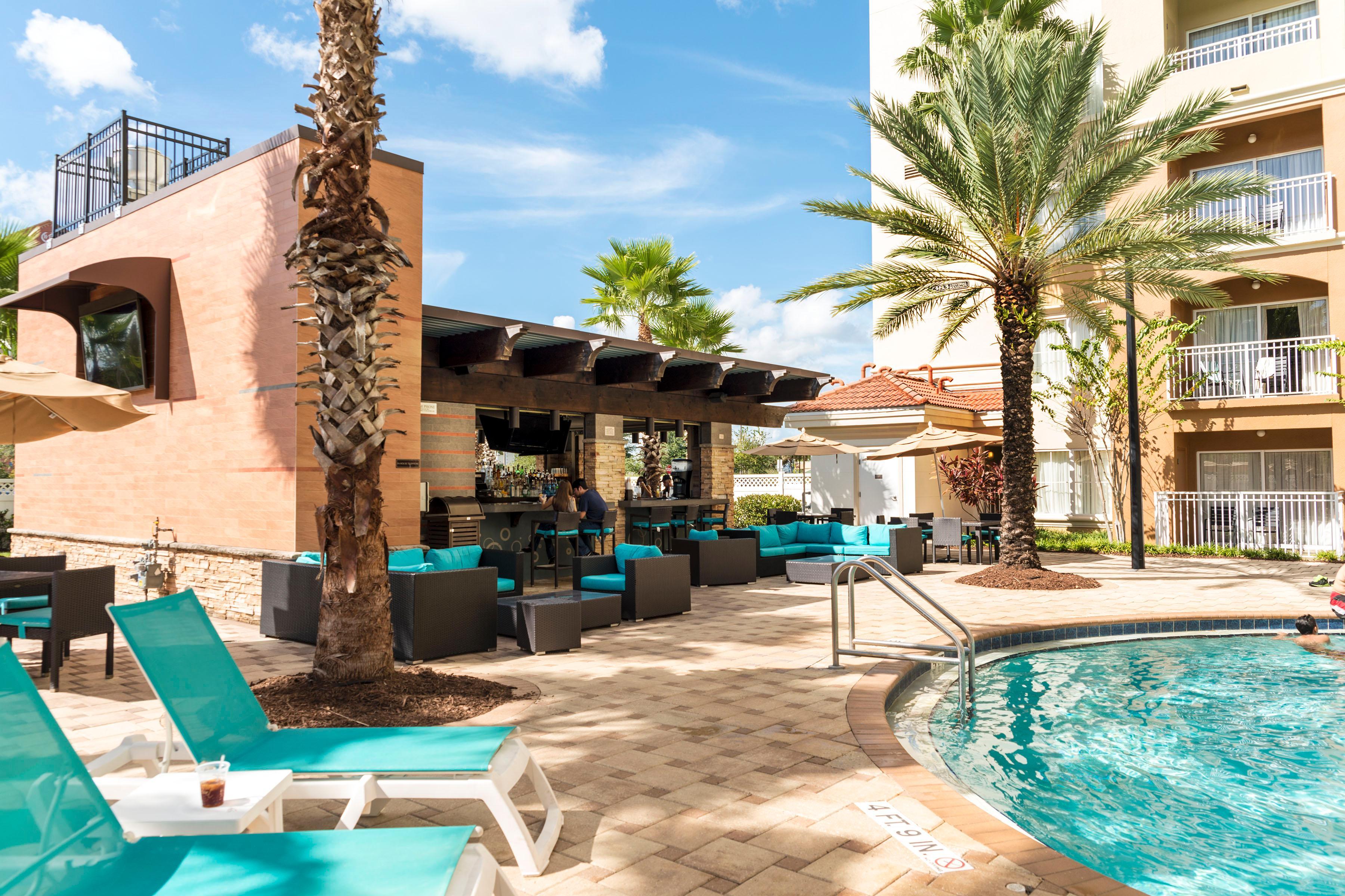 The Point Hotel & Suites Universal Орландо Екстериор снимка