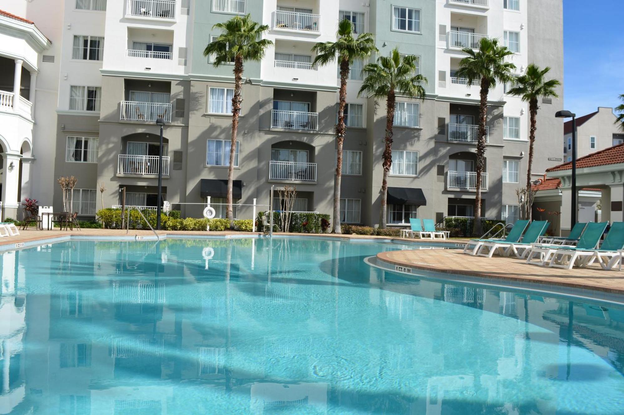 The Point Hotel & Suites Universal Орландо Екстериор снимка