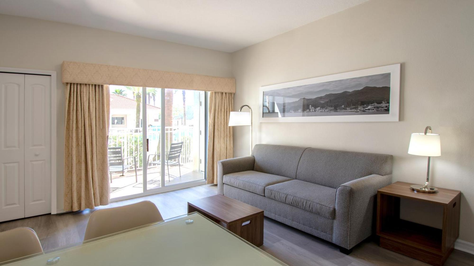 The Point Hotel & Suites Universal Орландо Екстериор снимка