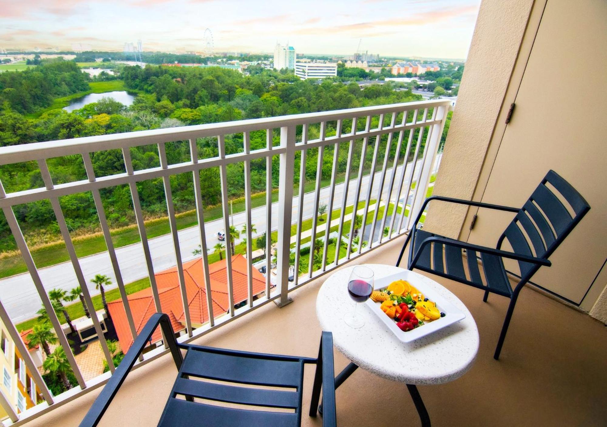 The Point Hotel & Suites Universal Орландо Екстериор снимка
