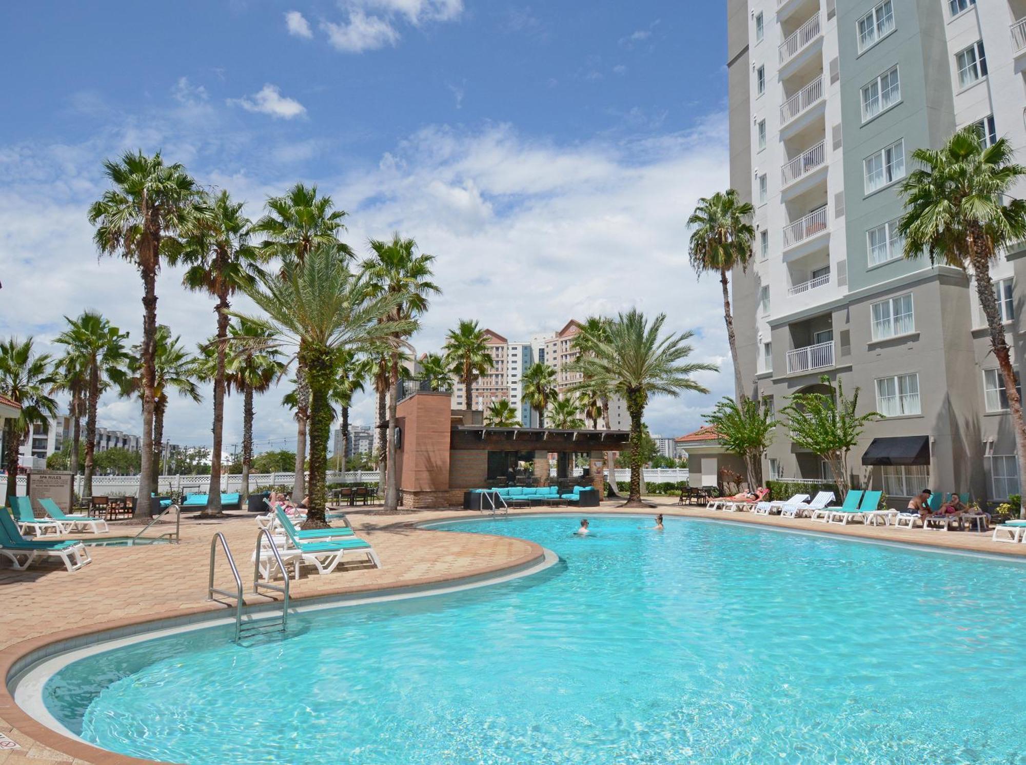 The Point Hotel & Suites Universal Орландо Екстериор снимка